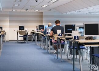 Największe wydarzenia dla programistów Linuxa.