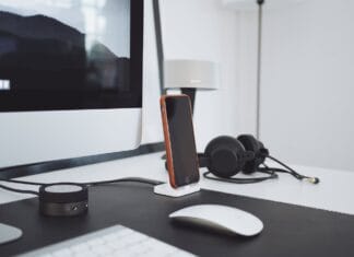 Jak działa AppArmor?